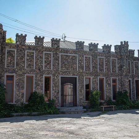 Fish Hotel Akhalkalaki Kültér fotó