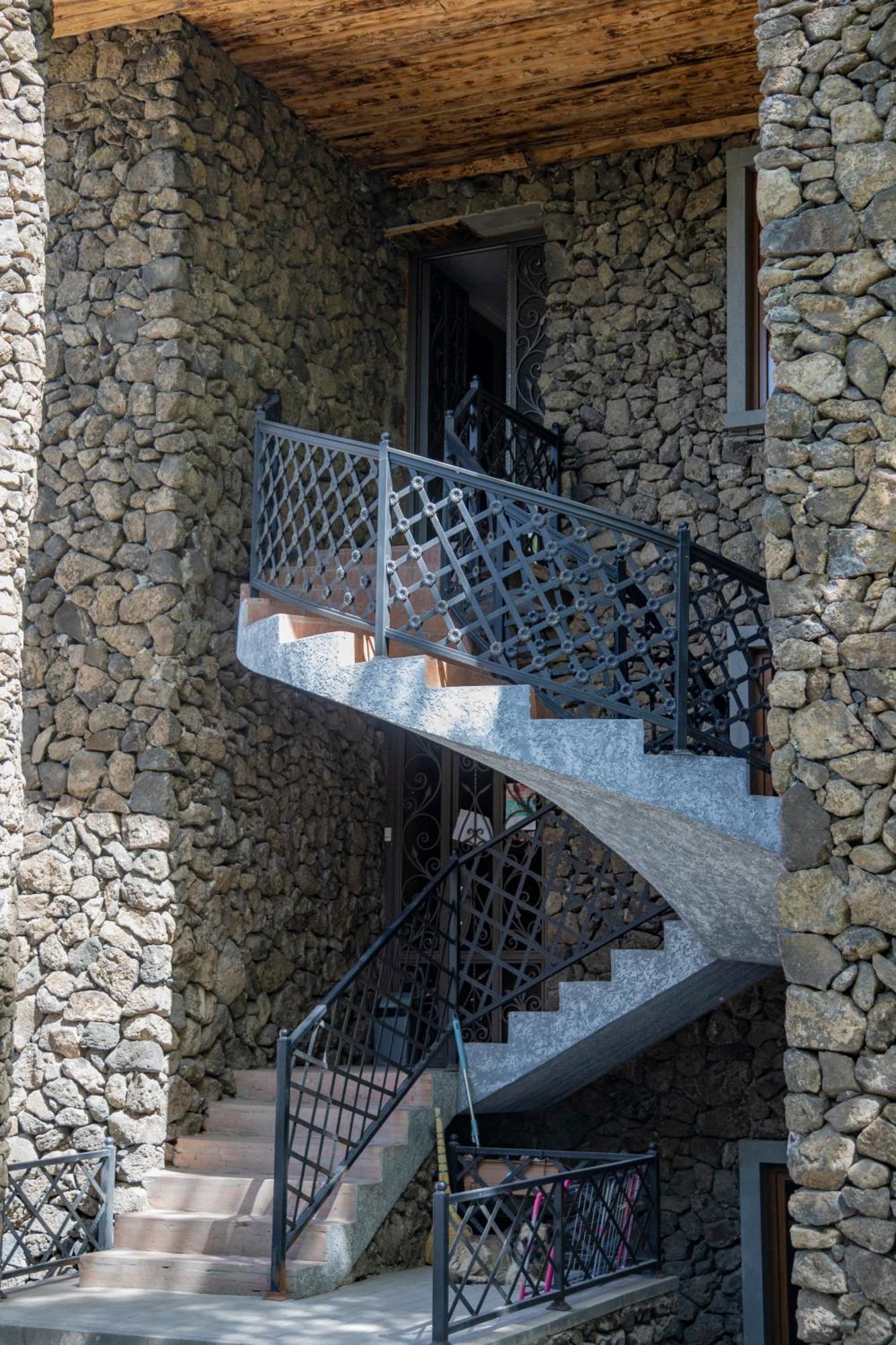 Fish Hotel Akhalkalaki Kültér fotó